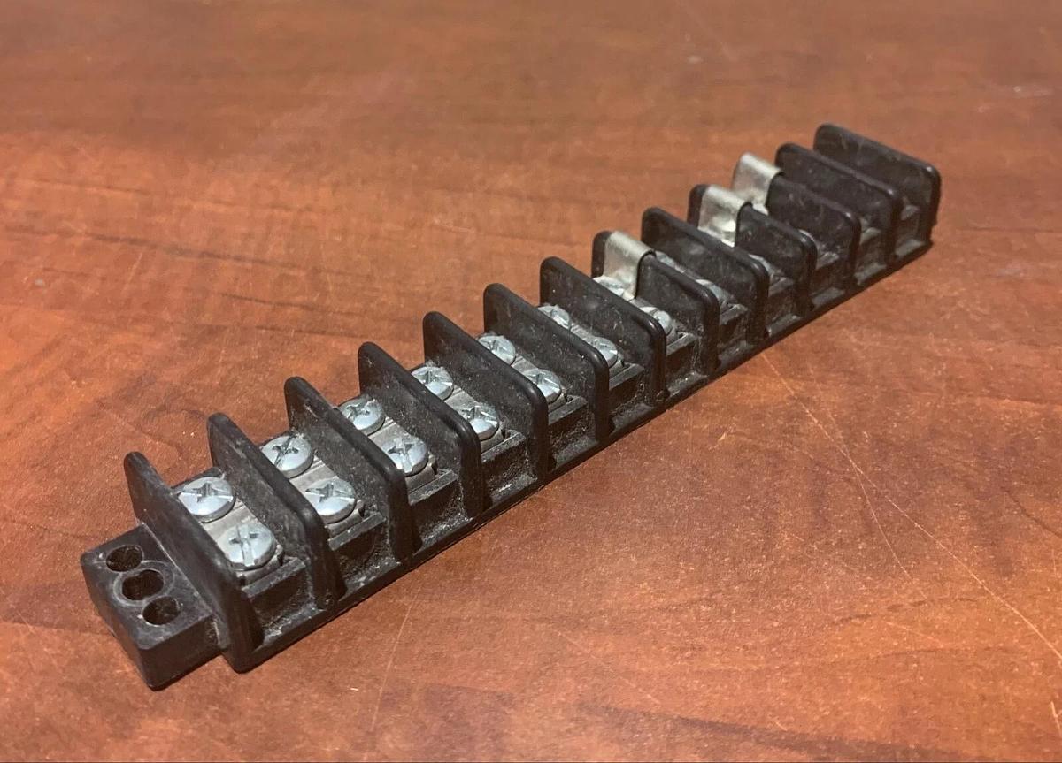 Used Magnum Power Generac Terminal Block 12 Pos. MMG35FHD | P/N: 14139