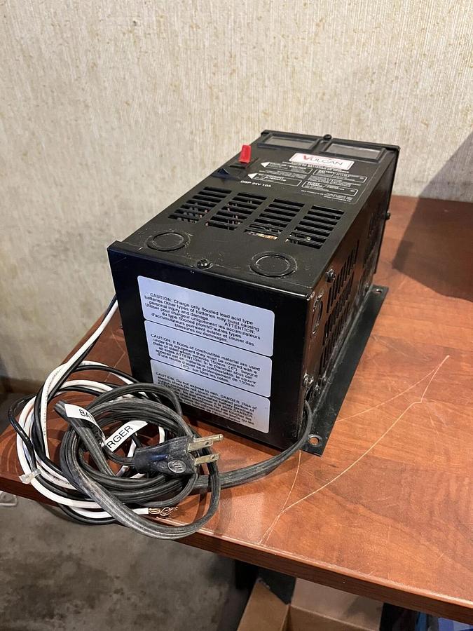 Used Vulcan 24V 10A Industrial Battery Charger DSP24/10W - S/N: 12177