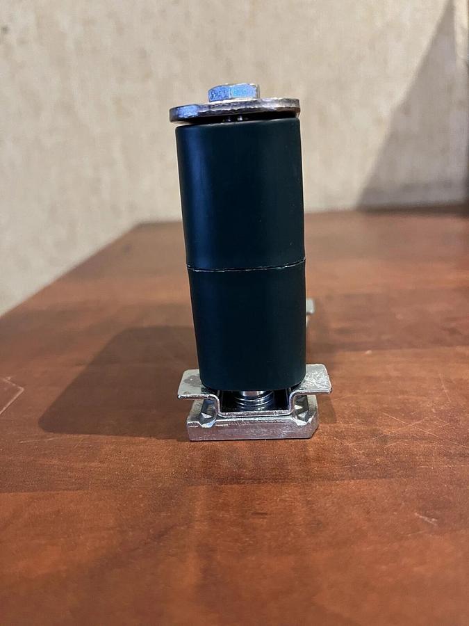 New Stauff Mounting Clamp Assembly - P/N: CRA-650.8-PP-DP-AS-U-W3-K