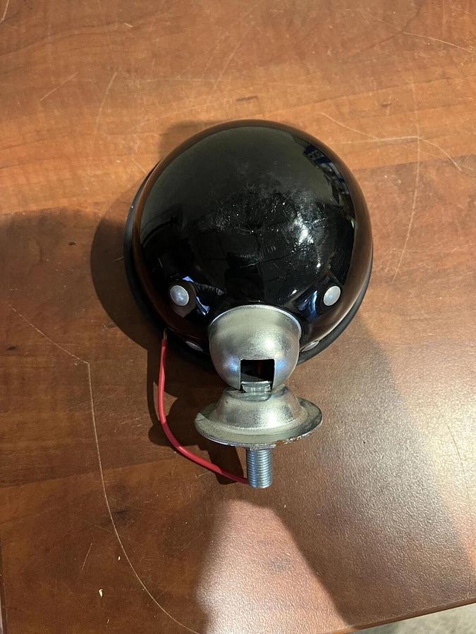 (2 Pack) Mighty Beam Incandescent Utility Light-6 Volt 5 Amp 12 Watt-P/N: 203400