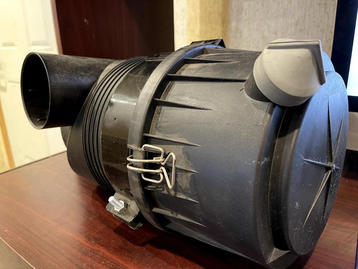 Used Cummins Air Filter - A026E126