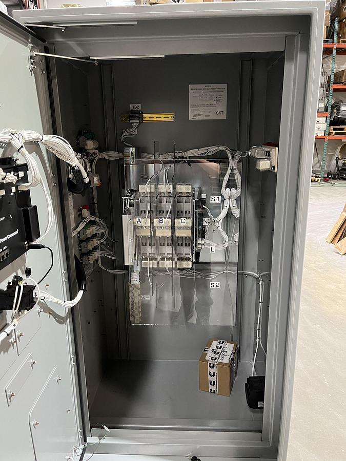 New 225 Amp 240VAC Cummins CXTC8 Spec. A Automatic Transfer Switch - S/N: H23M255578
