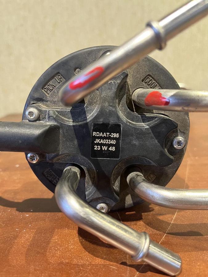 Used Used Cummins DEF Diesel Exhaust Fluid Tank Header Unit