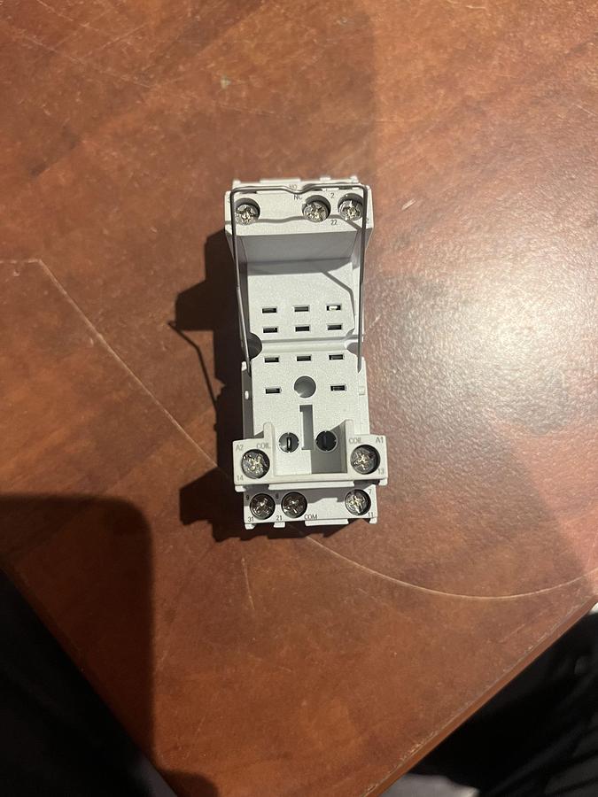 Used Used ABB 24VDC CR-M024DC3 Relay with CR-M3SS Socket