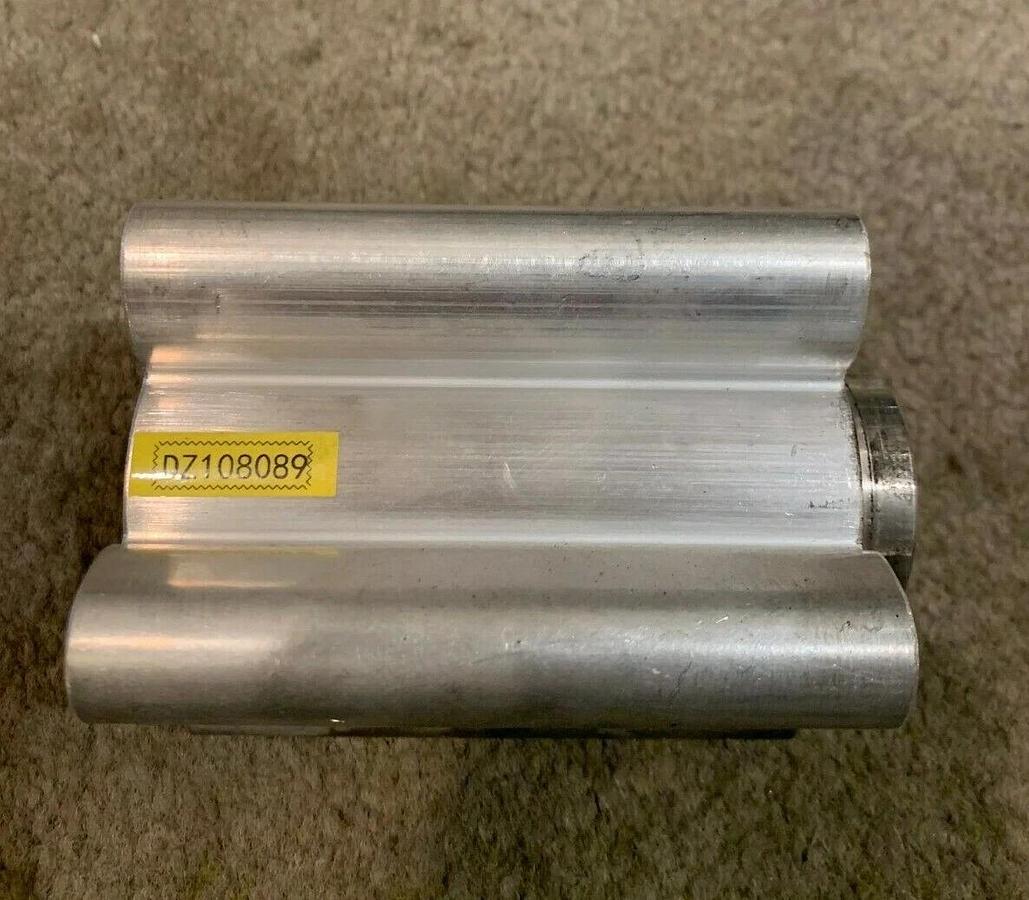 Used New 28" Inch John Deere Blower Fan w/ Fan Hub and Bolts | P/N: R524138 DZ108089