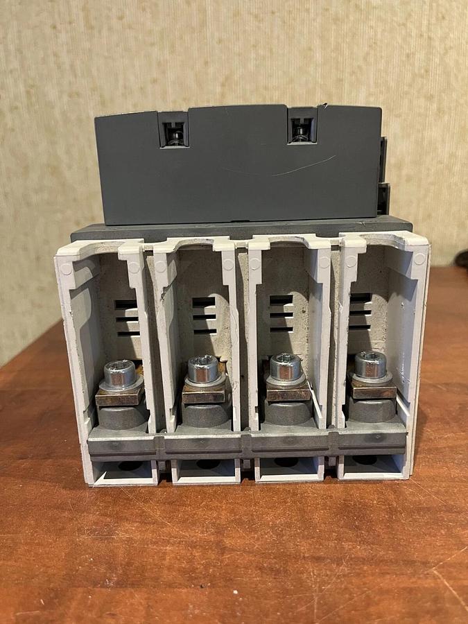 New ABB AF205-40 250 Amp 600VAC Contactor - S/N: 1S1620112523415131