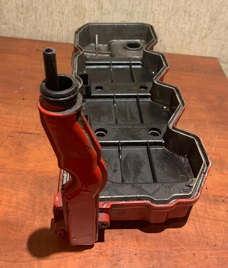 Used Cummins QSB5 4.5L Diesel Engine Valve Cover / Crankcase Breather 4939896 3971371