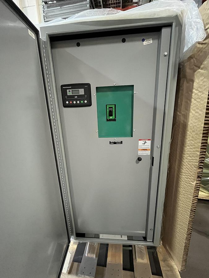 200 Amp 240VAC Cummins OTECSEB Spec. C Automatic Transfer Switch - S/N: D23M229714