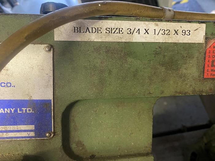 Used 1995 Microcut Manual Bandsaw