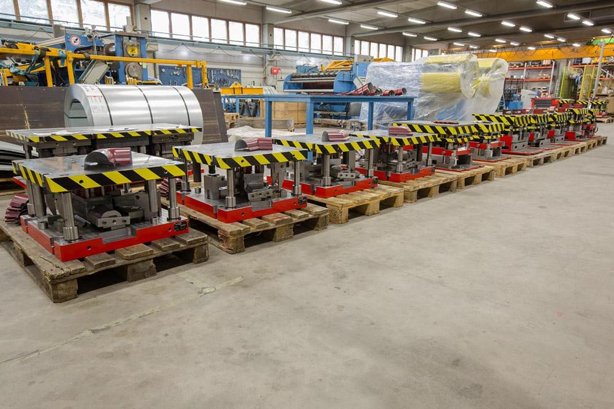 New F&P   Mfg. Systems for Accessories  #4158.1