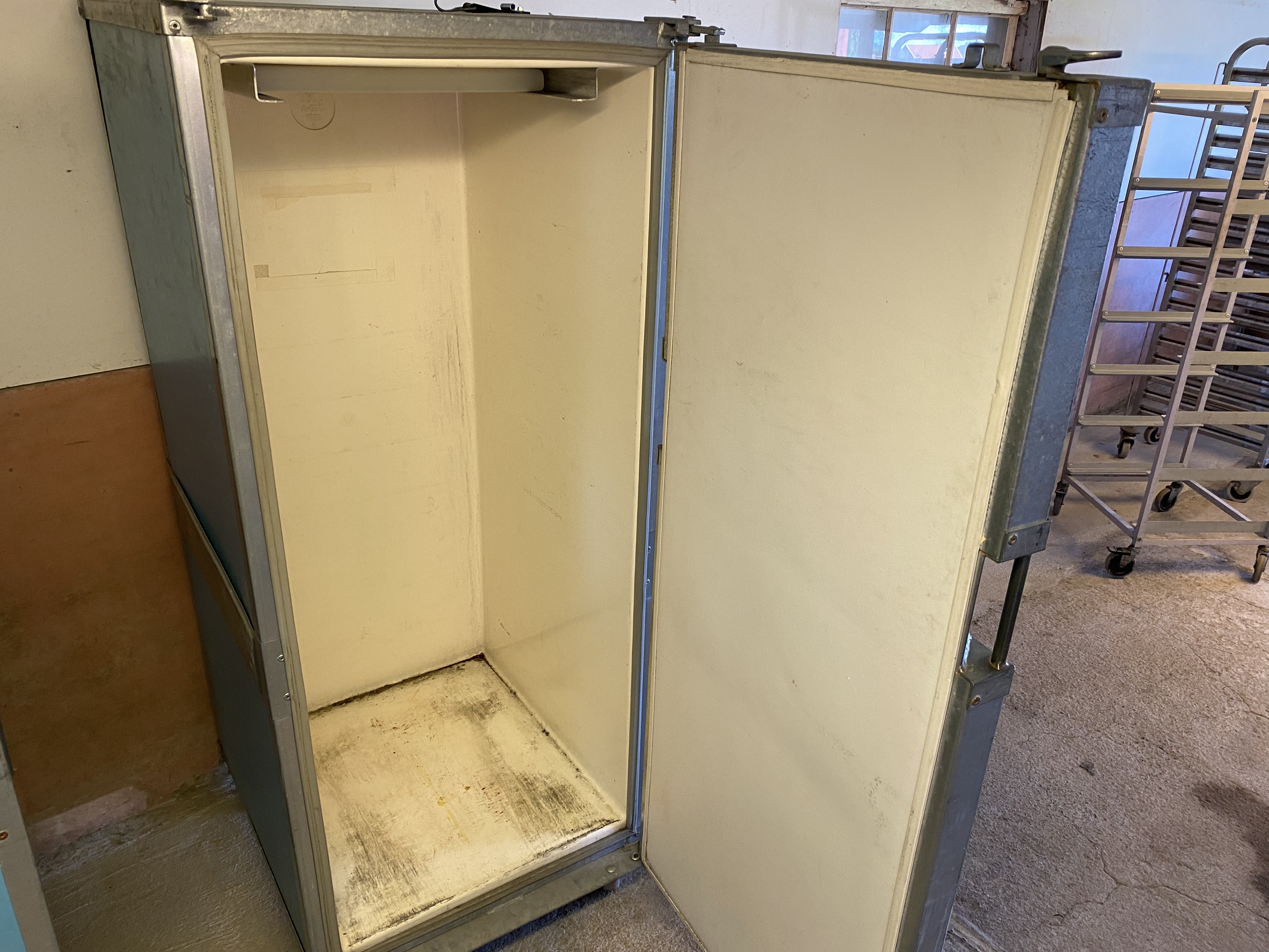 Begagnad Kylvagnar 80c70cm