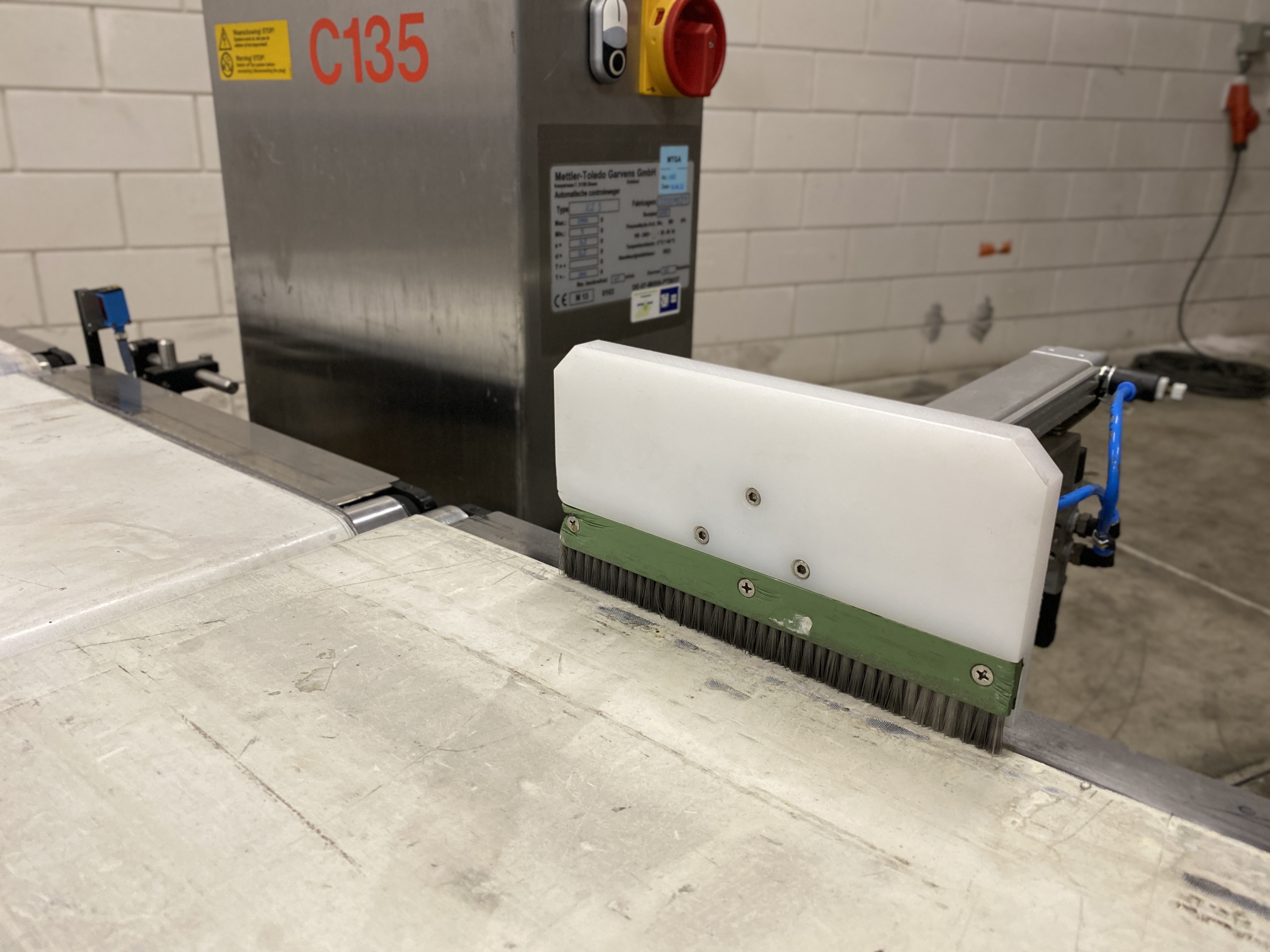 Used 2013 Mettler Toledo Garvens XS checkweigher