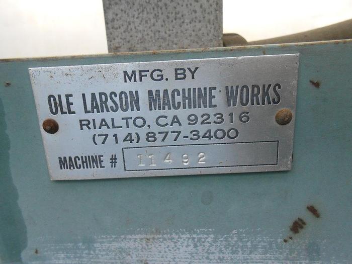 Used Cutter, Trimmer, 24", Vertical, Larson, 3/4 HP, 60 CPM #S742202
