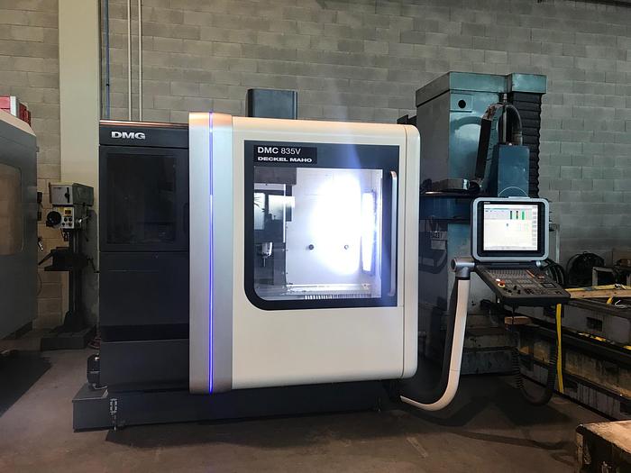 Usato CENTRO DI LAVORO VERTICALE