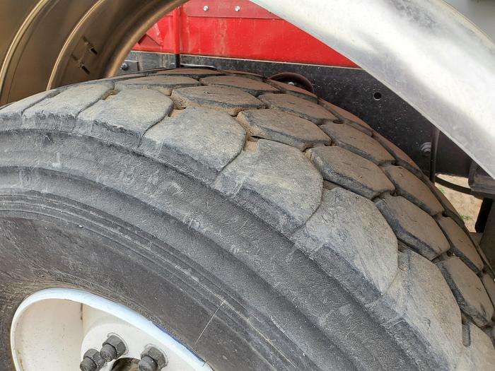 Used 2004 Stinger 4400 Bale Stacker