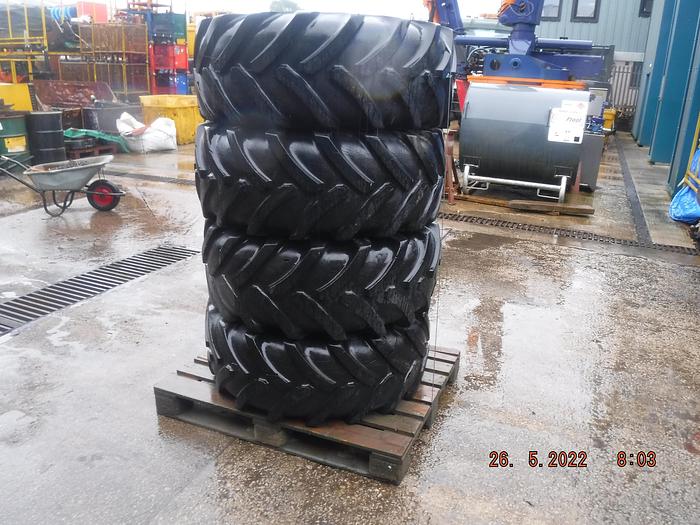 Used Unimog Wheel + Tyre