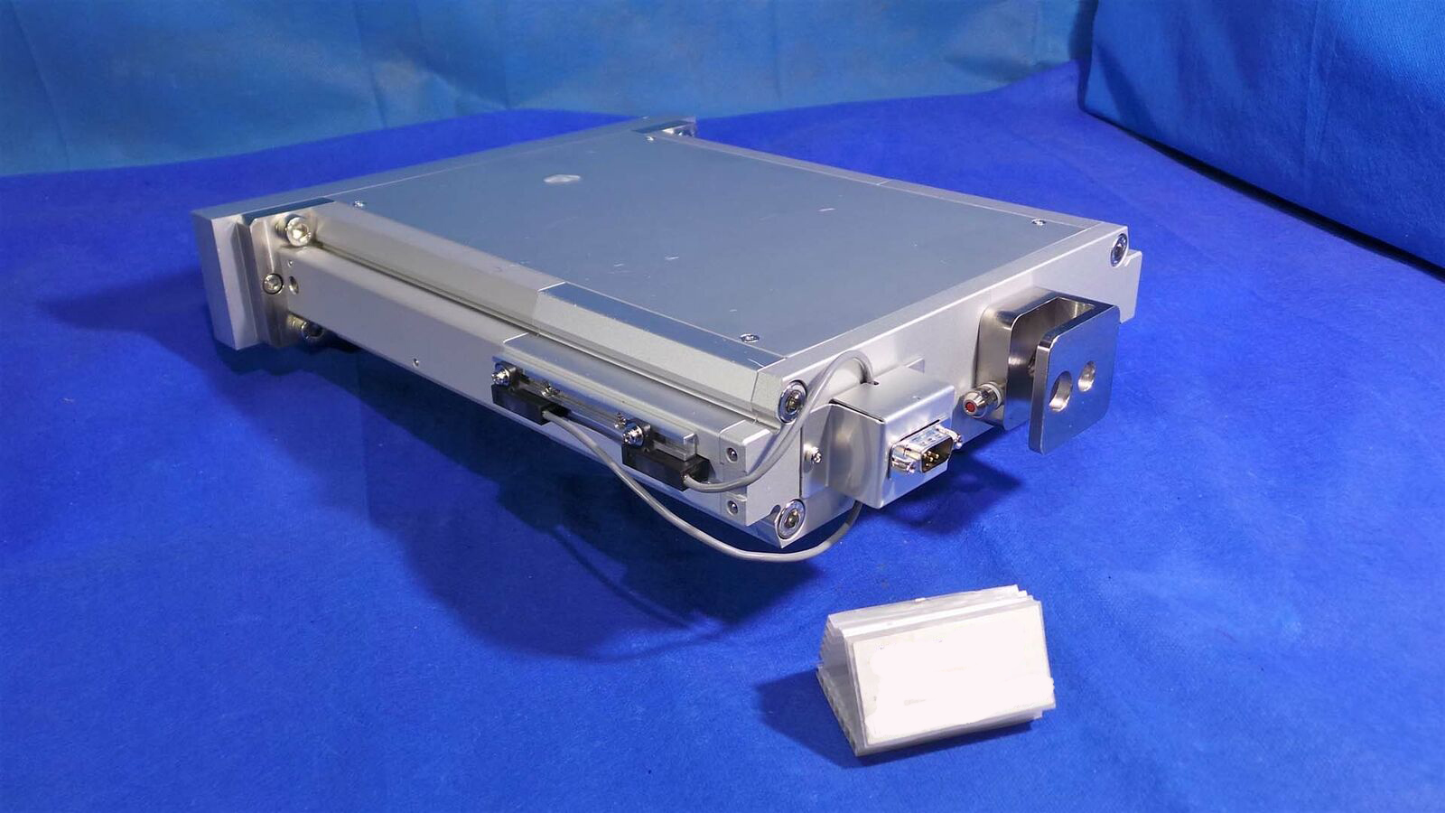 Used SMC XGT300-30-1A-X804 Valve, XGT300-30-1A-X804 / SLIT Valve / Press 10~6 Pa~atm OPE