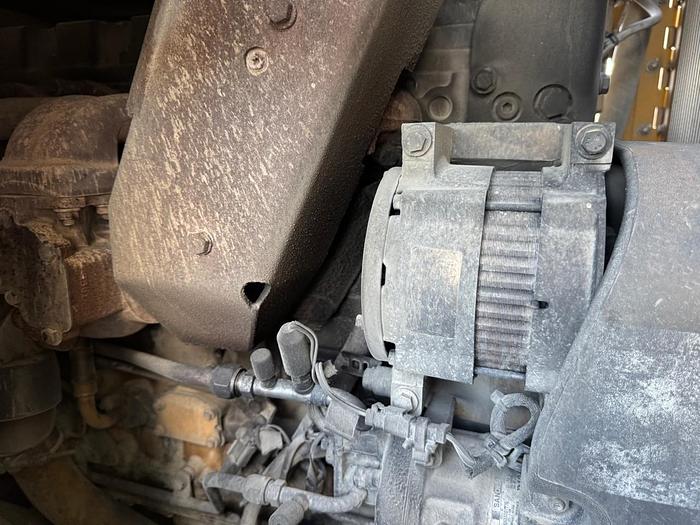 Used CATERPILLAR 963D