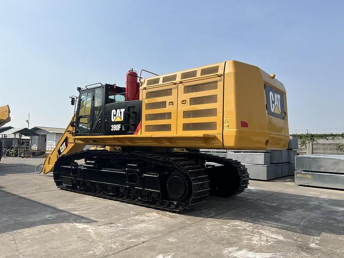 Used CATERPILLAR 390FL