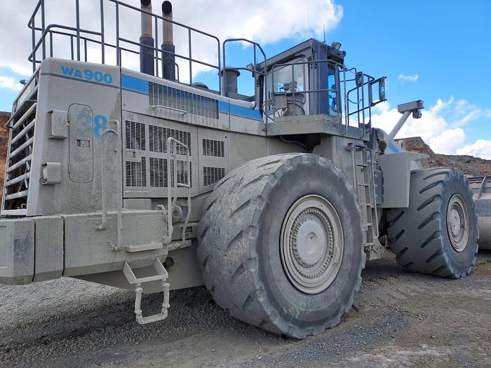 Usato WHEEL LOADER KOMATSU WA900-3