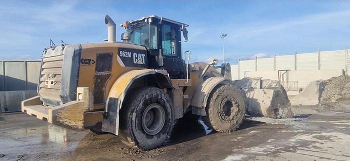 Used CAT 962M