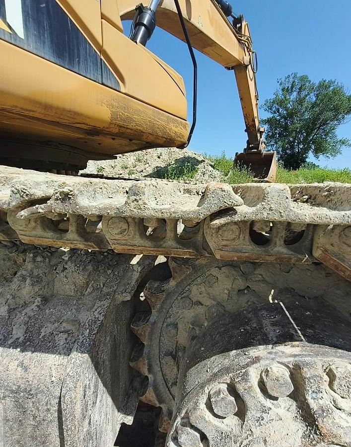 Used CATERPILLAR 329DLN