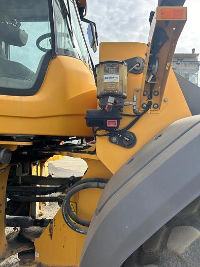 Used VOLVO L120H