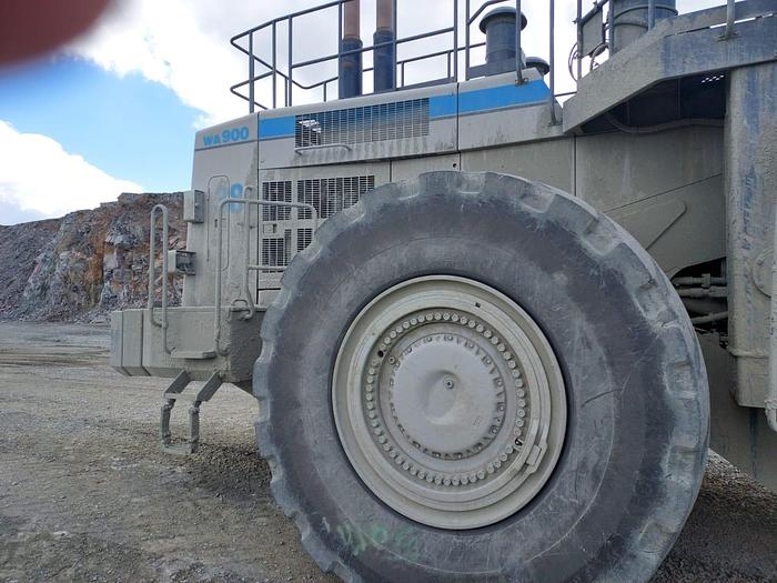 Usato WHEEL LOADER KOMATSU WA900-3