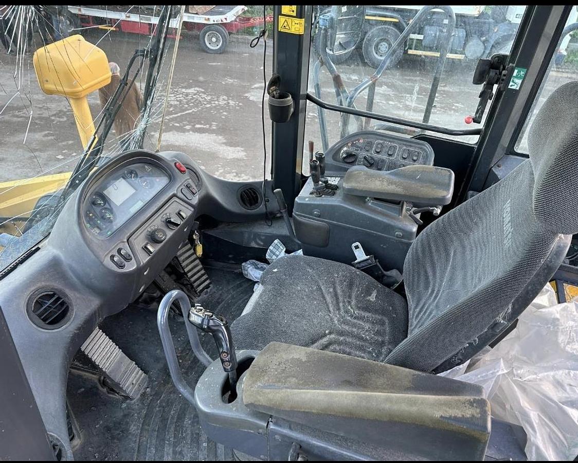 Used KOMATU WA600.6 BLOCK HANDLER