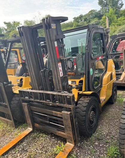 Used 2014 CAT DP40N Forklift
