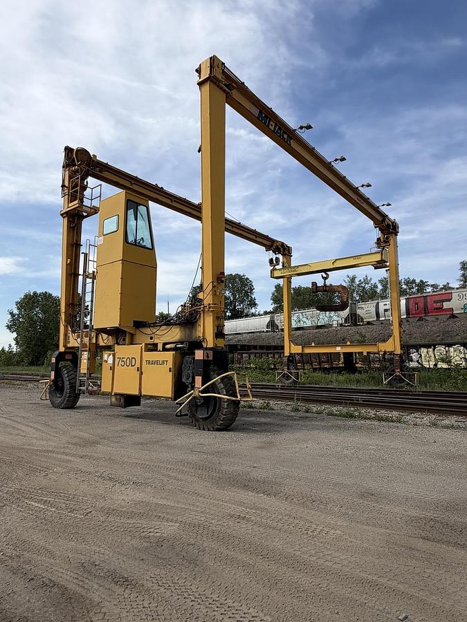 Used 100,000 Lbs Capacity MI-JACK Travelift 750D