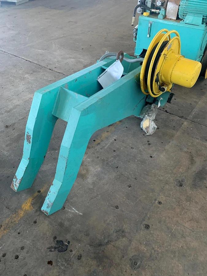 Used 84" x 80,000 Lbs. Yoder Recoiler