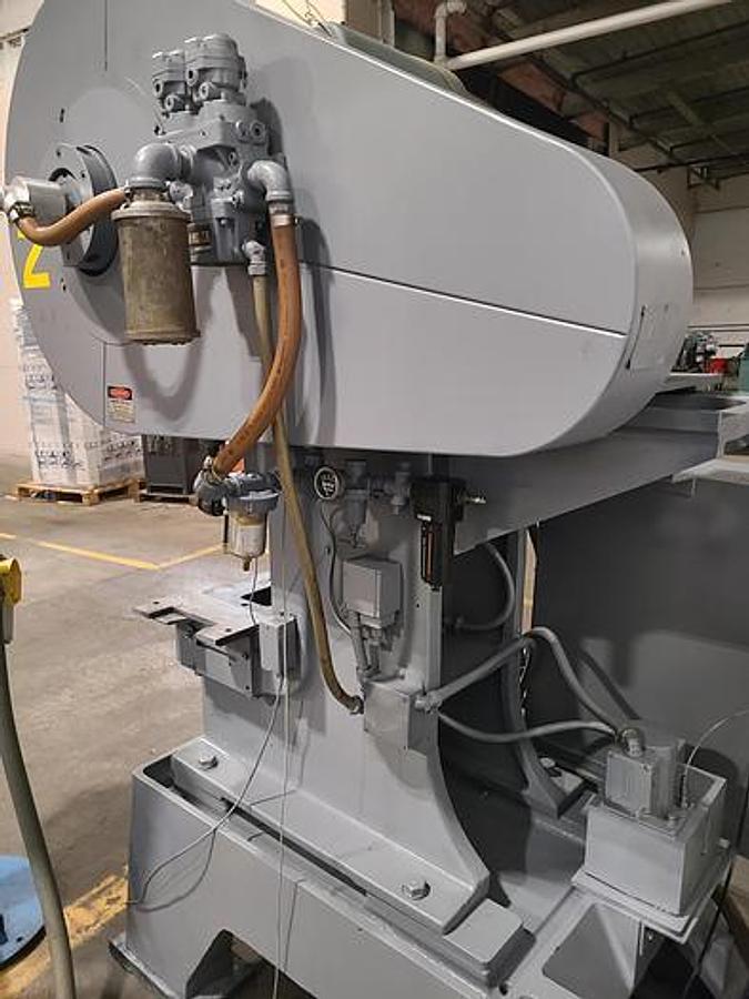 Used Minster B1-22 Ton Punch Press with Air Clutch & Air Brake & Light Curtain