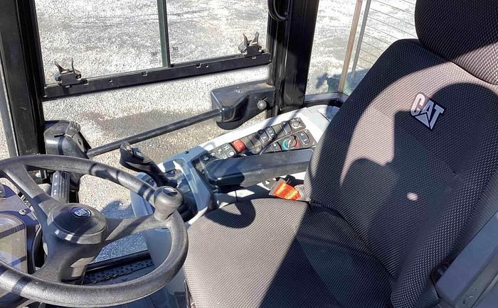 Used 2019 Caterpillar 910M