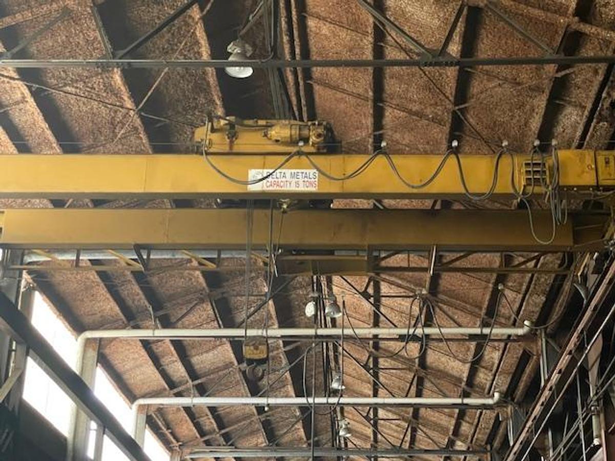 Used 15 Ton x 22' Crane