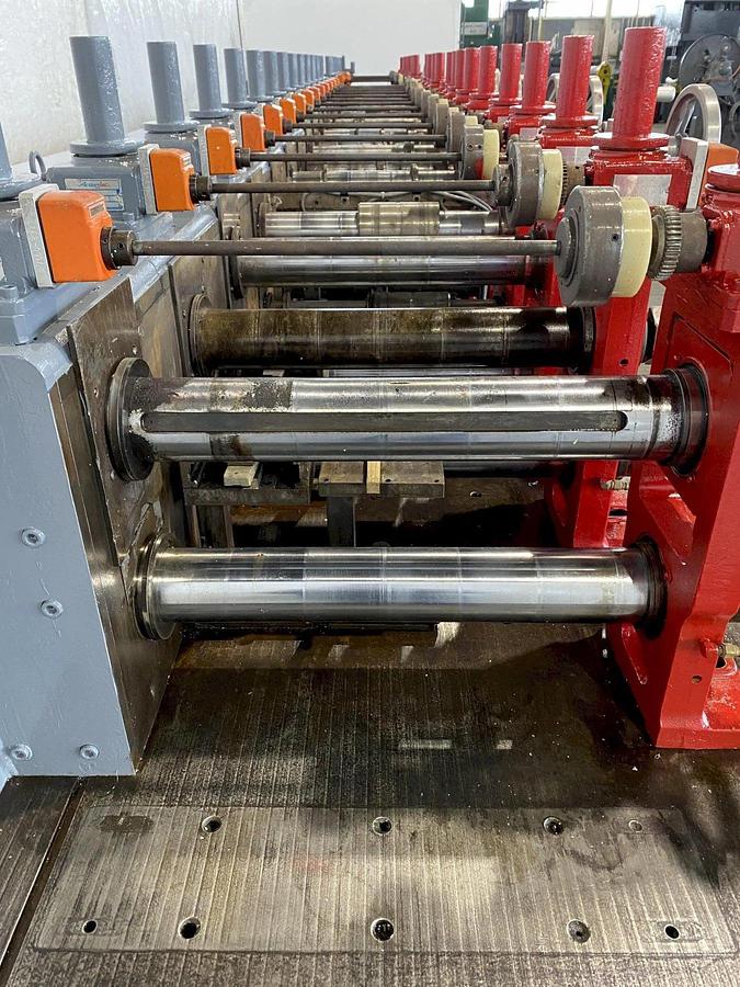 Used 22/24 Stand x 3.5” x 21” Tishken Model 24HW-S-3-1/2 Rollformer, New 1999