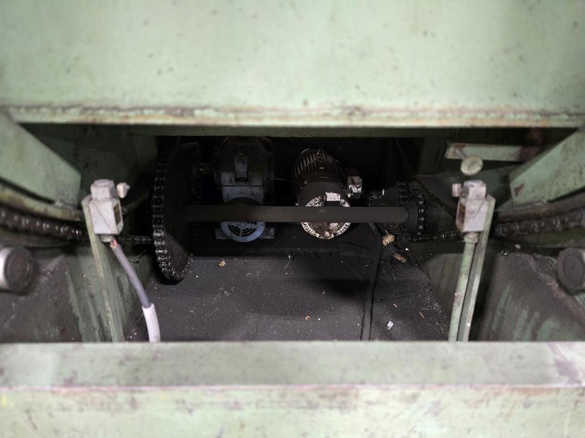 Used 30,000 Lb Capacity Braner Upender