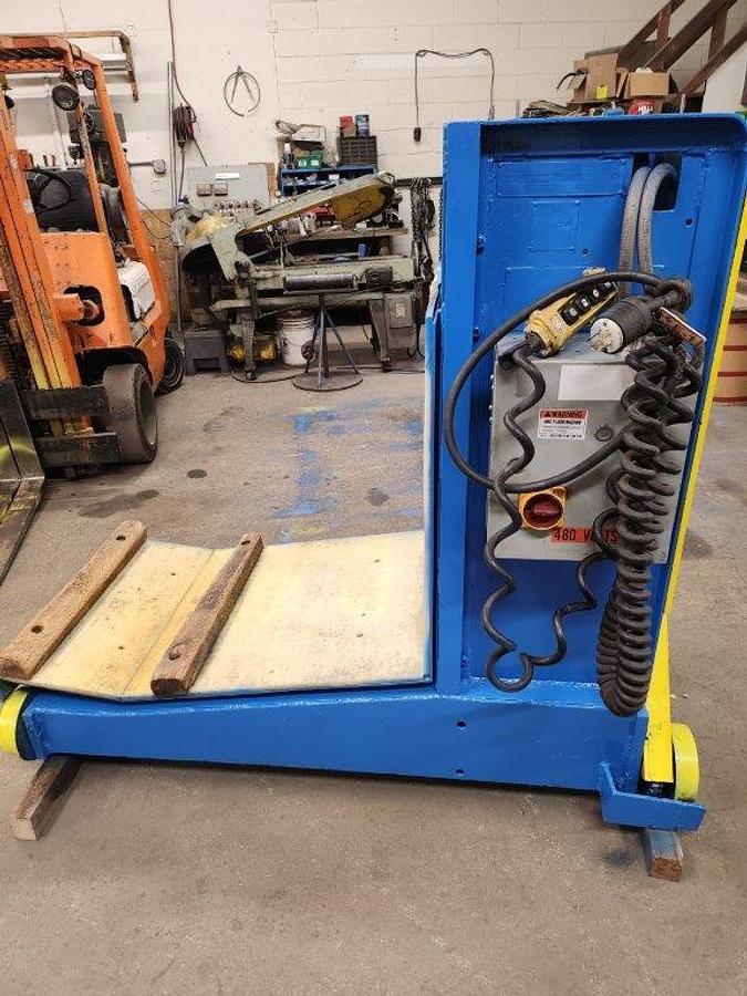 Used Revolvator 8,000 Lb Capacity Entry Coil Car