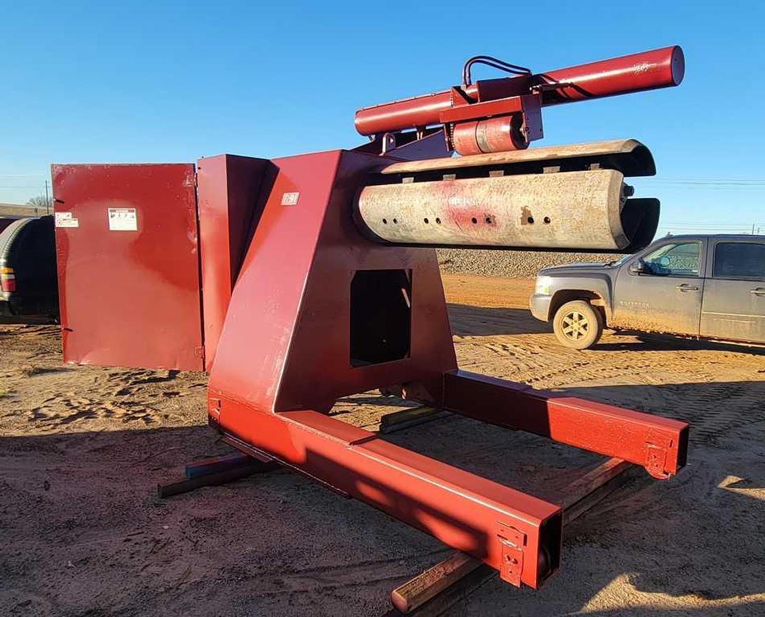 Used 60,000 Lb x 72" Red Bud Uncoiler