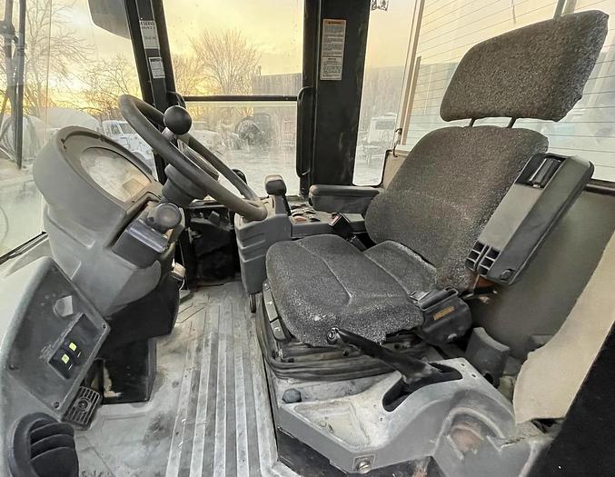 Used 2004 Caterpillar 928G
