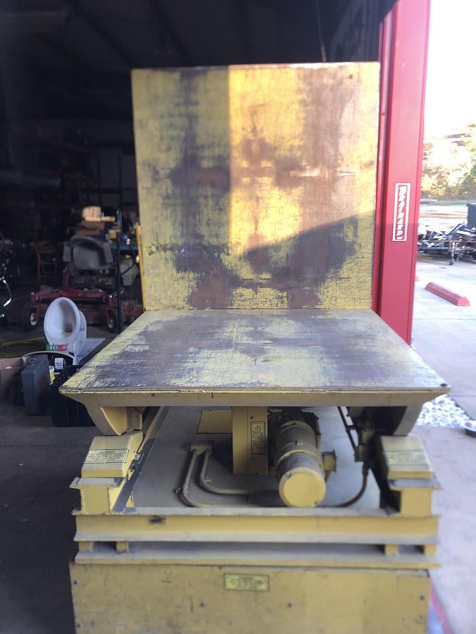 Used 6,000 lbs Rotary Upender