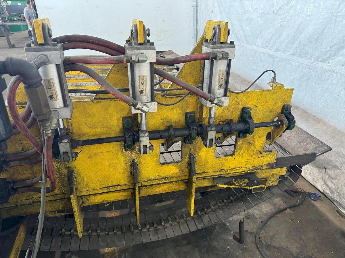 Used 120" CINCINNATI SHEET STACKER CONVEYOR