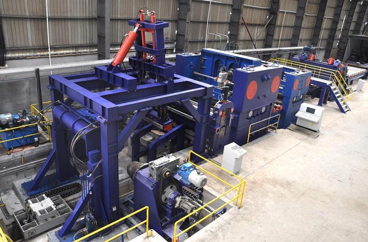 Used 2500mm x 25mm x 80,000 Lb Cut to Length Line