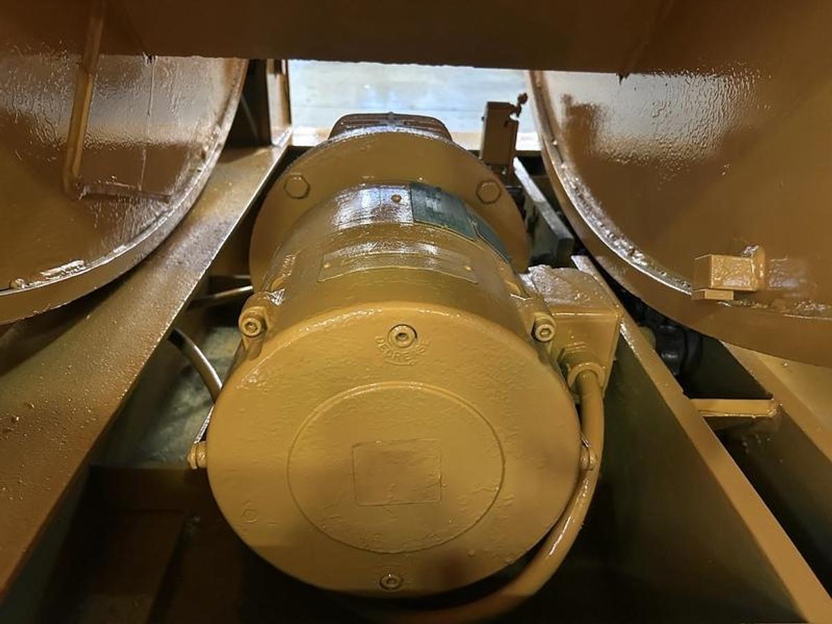 Used 6,000 Lb X 48" Wide Weld-bilt Coil Upender