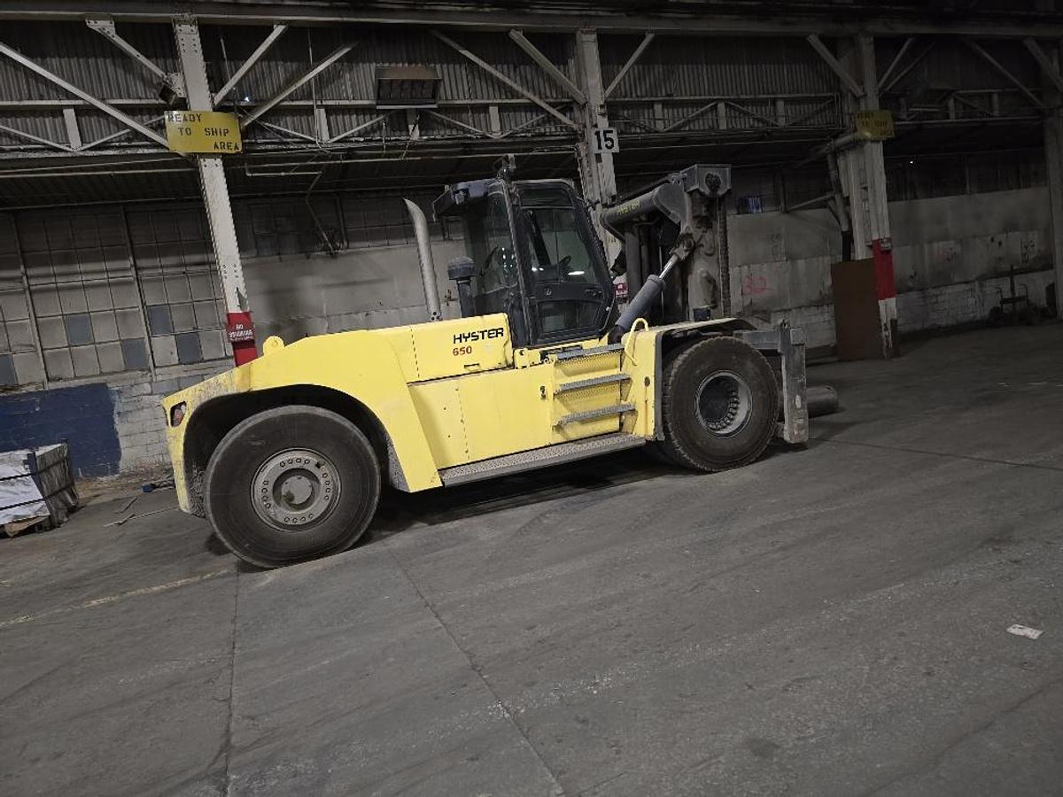 Used 65,000 Lb Capacity Hyster 650 Forklift