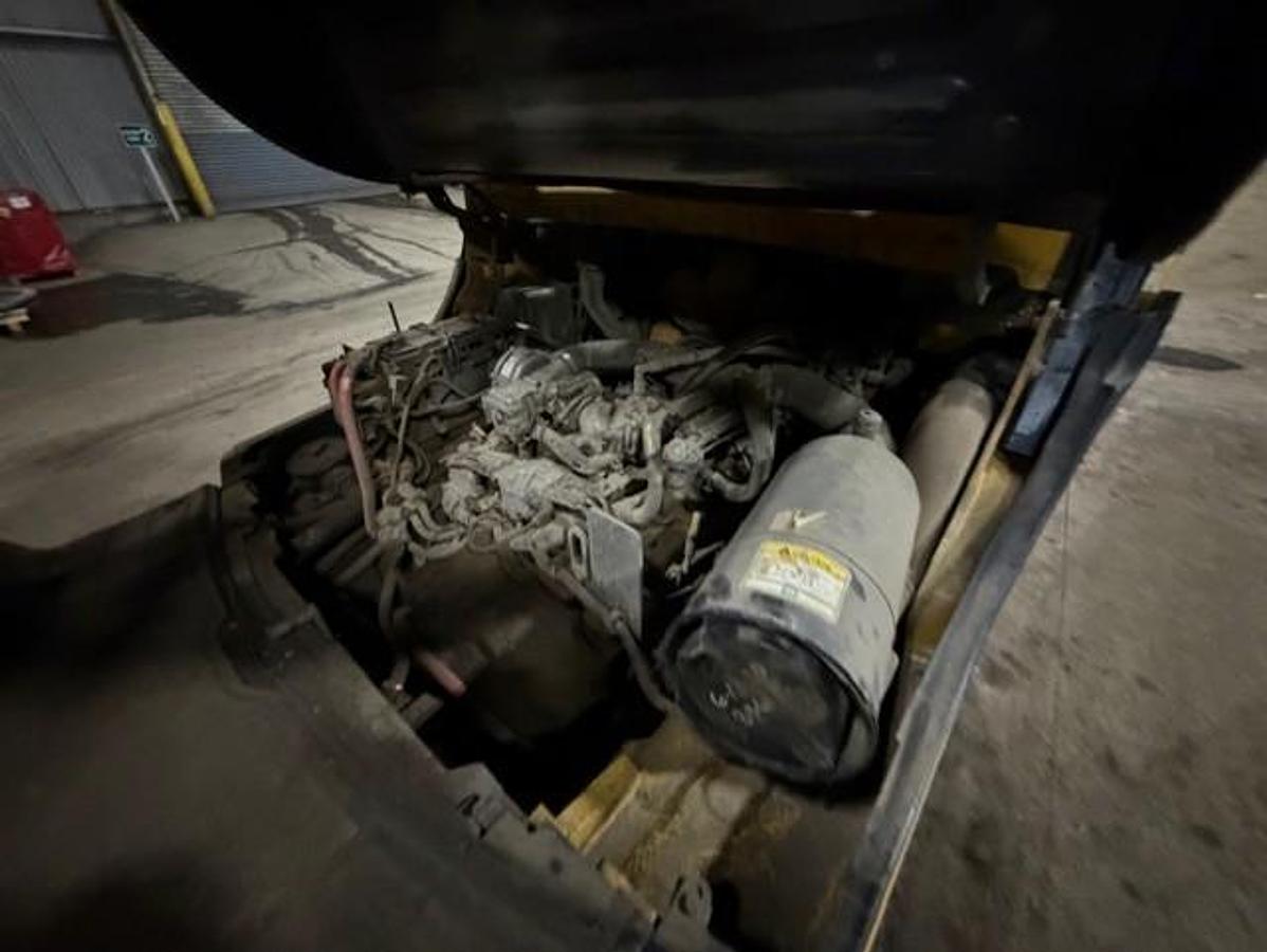 Used 65,000 Lb Capacity Hyster 650 Forklift