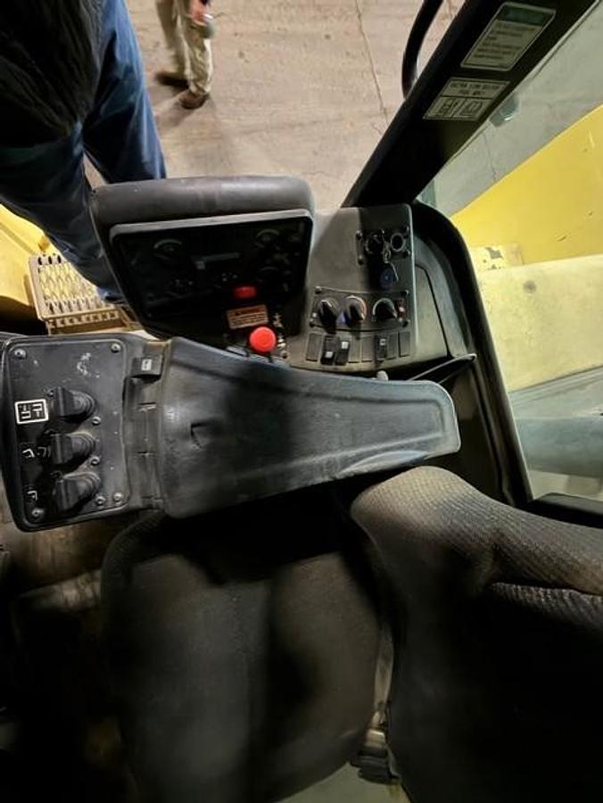 Used 65,000 Lb Capacity Hyster 650 Forklift