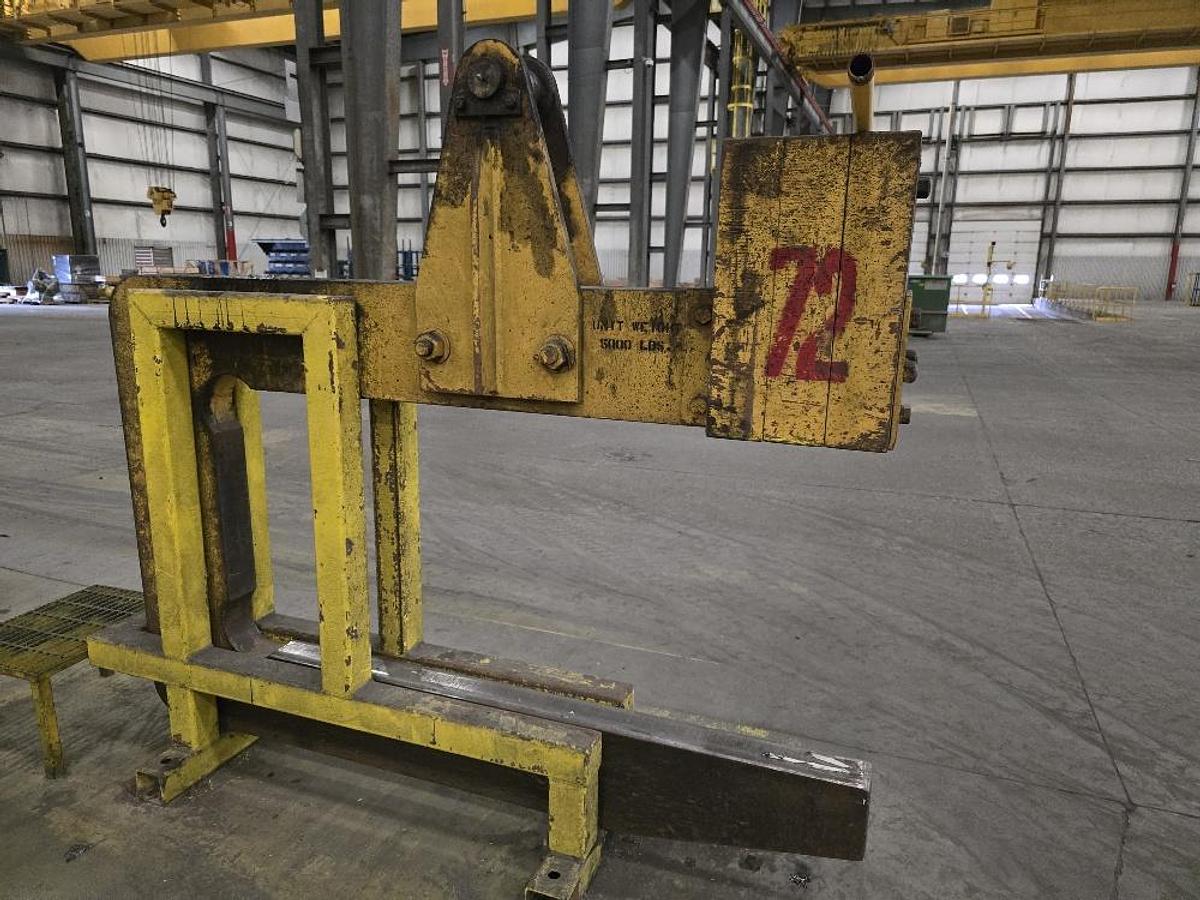 Used 32.5 Ton Capacity C-Hook