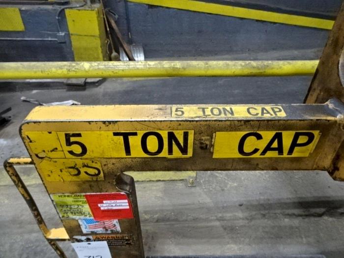 Used 5 TON CALDWELL MODEL 282S-5-25 COIL LIFTING C-HOOK