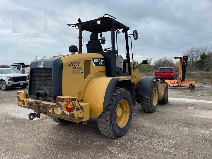 Used 2014 Caterpillar 910K